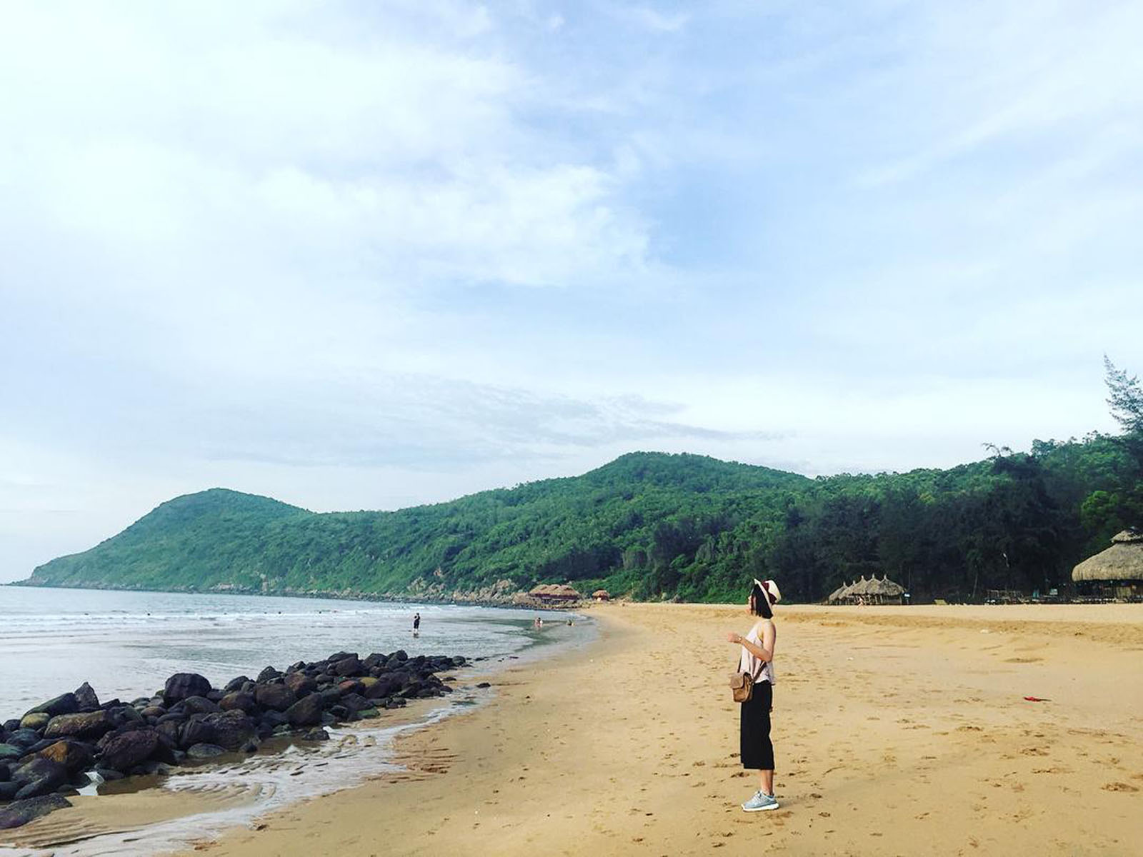 Bai Dong beach in Thanh Hoa